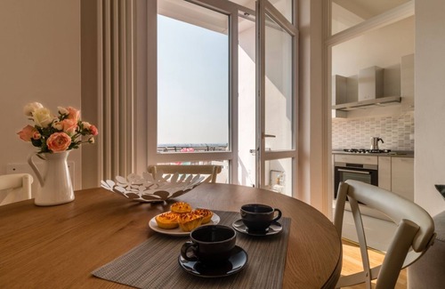 Historic Centre Apartment | PADOVA TOWER 13TH FLOOR CITY VIEW SCIROCCO TERRACE