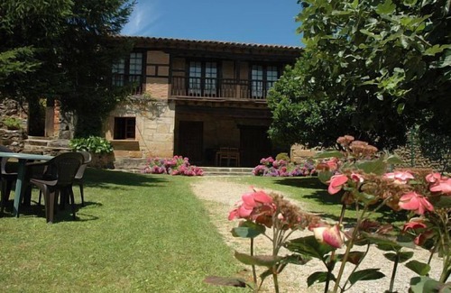 Alfoz de Lloredo Cottage | Padruno apartments for 4/6 people
