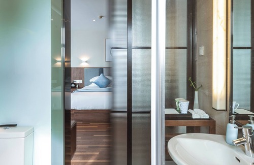 Downtown Hangzhou Hotel | Pagoda Hotel Hangzhou West Lake Wulin