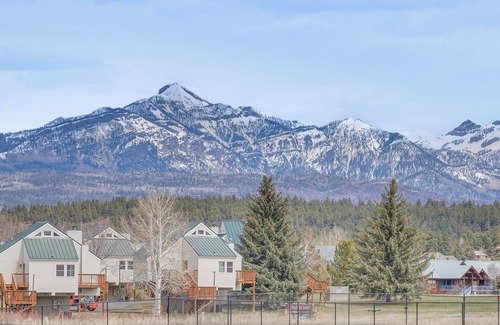 Pagosa Springs Apartment | Pagosa Springs Condo w/Grill, Near Wolf Creek!