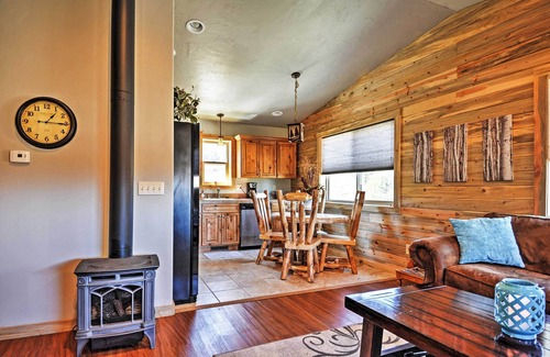 Pagosa Springs Apartment | Pagosa Springs Escape w/Deck, Hot Tub & Grill!