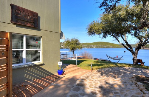 Burnet Apartment | Painted Sky Inn