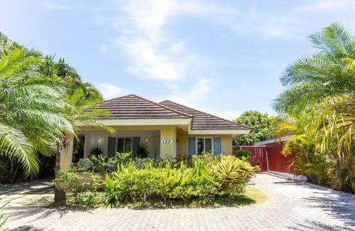 Priory Villa | Palace at home