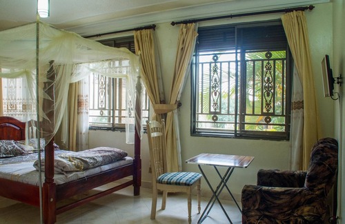 Mbarara House | Palace Hotel