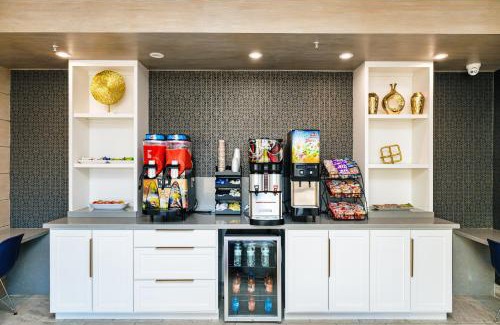Humble Hotel | Palace Inn Blue-IAH East