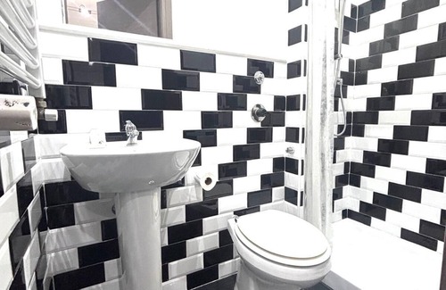 Quartiere XXX San Basilio Hostel | Palace Rome - Hostel