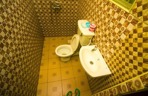Jinja Hotel | Palace View Guest House