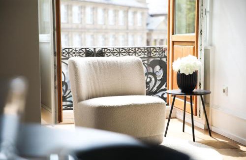 Mitte Apartment | Palais Passy~Design Suite mit Ausblick im Zentrum