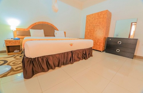 Kinazi Hotel | Palast Rock Hotel