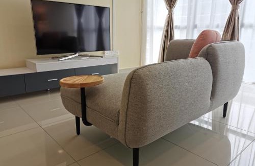 Taman Mount Austin Apartment | Palazio Studio Mount Austin Near Toppen Ikea Homestay By JYNest