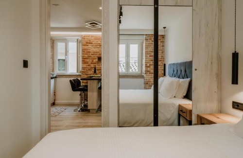 Old Town Apartment | Palazzino Veneziano Luxury Apartment