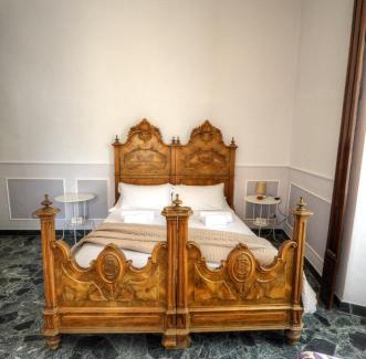 Civitavecchia House | Palazzo Alibrandi
