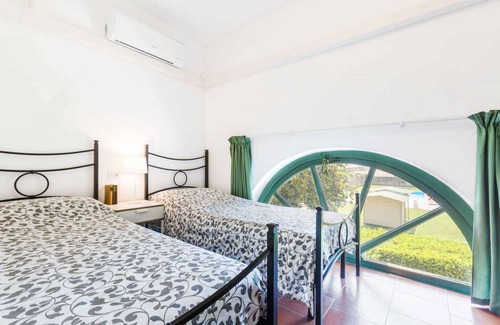 Torre Pallavicina House | Palazzo Barbò (historical medieval palace) relax outdoors, great for vacation or work