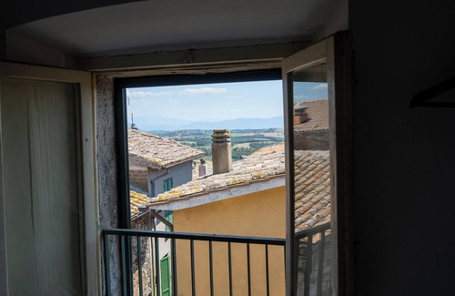 Avigliano Umbrio House | Palazzo Celembrini