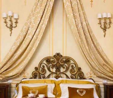 Sarzana House | Palazzo Lari Sarzana