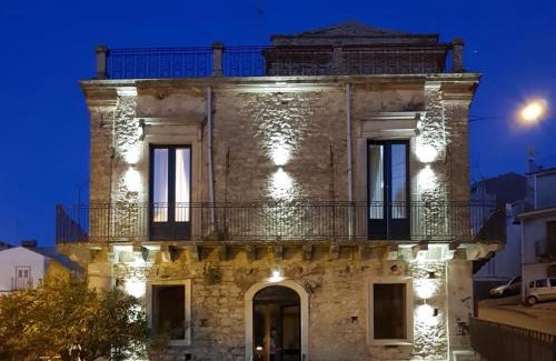 Montalbano Elicona Bed & Breakfast | Palazzo Restifa