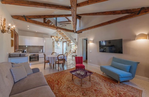 Cannaregio House | Palazzo Veneziano direct at the main canal of Venice with roof terrace