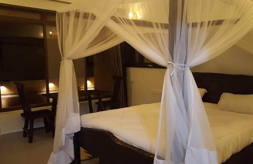 Buhongo Hotel | Palega Beach Inn