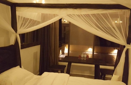 Buhongo Hotel | Palega Beach Inn