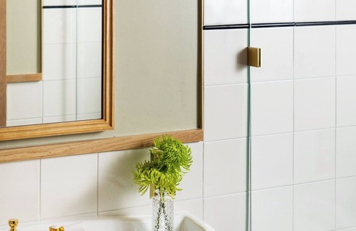 Hyde Park Resort | Palihouse Hyde Park Village