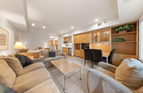 Olympic Valley Apartment | Palisades Tahoe Lodge Rentals Studio #228
