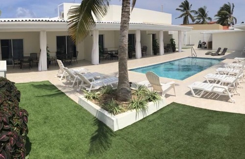 Noord Villa | Palm Beach Stunning Villa 13-Beds 10-Baths -26ppl