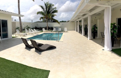 Noord Villa | Palm Beach Stunning Villa 13-Beds 10-Baths -26ppl