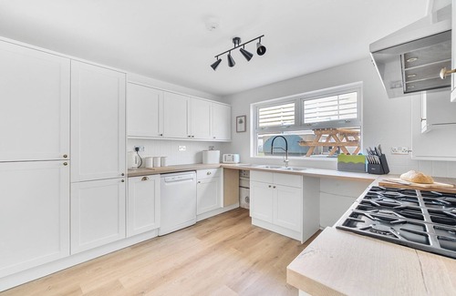 Newquay City Centre Cottage | PALM HOUSE, pet friendly, country holiday cottage in Newquay