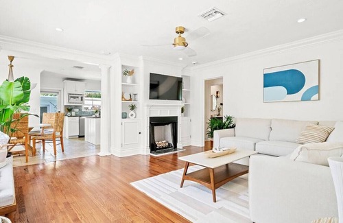 Old Northwood Historic District House | Palm House - Pool, Hot Tub, Mins to DT + Beach