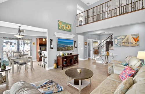Mariner House | Palm & Play Villa - Heated Pool & Canal!