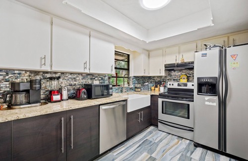 Harbor Point House | Palm Retreat