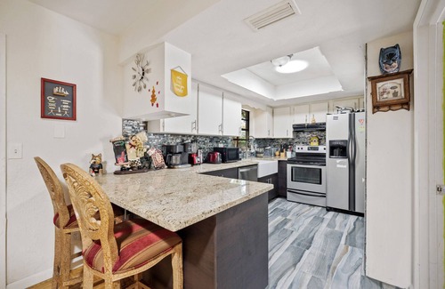 Harbor Point House | Palm Retreat
