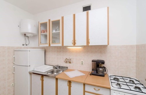 Mljet Apartment | Palma 1BR apartment with balcony and sea view