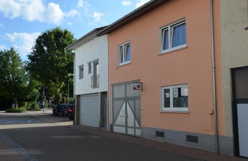 Bad Mingolsheim Apartment | PalmGarden