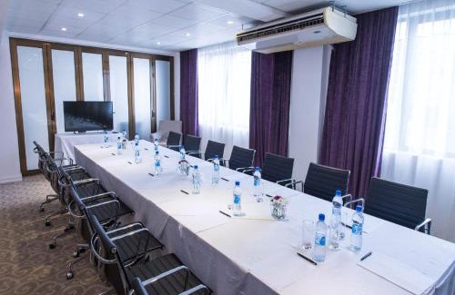 Quatre Bornes Hotel | Palms Hotel