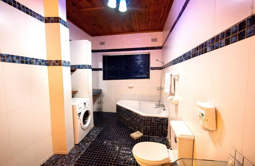 Lusaka Cabin | Palmwood Lodge