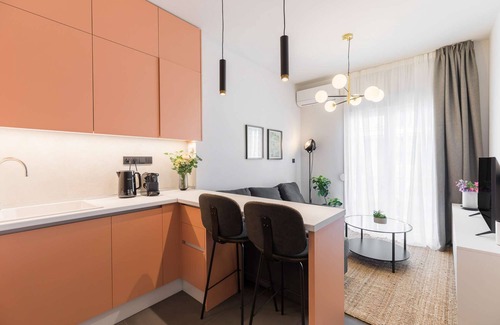 Thessaloniki City Centre Apartment | Paloma: 1-BD apartment, street view