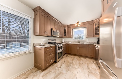 Palos Hills House | Palos Hills FHS Rental