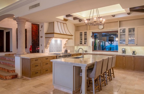 San Jose del Cabo House | Pamper Yourself in 5 Star Luxury! Stunning Ocean Views, Beach Club, Golf, Pool.