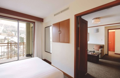 Whistler Village Hotel | Pan Pacific Whistler Village Centre