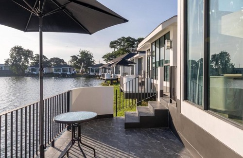 Sam Khok Villa | Pan Ville Resort