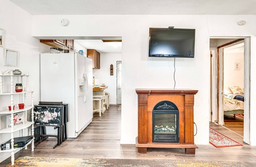Panama City House | Panama City House w/Fireplace ~ 10 Mi to Beach!
