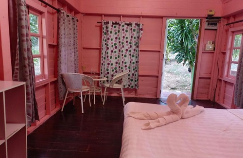 Thong Krut Hotel | Panasak Resort