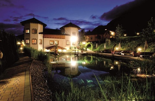 Scheffau am Wilden Kaiser Apartment | Panoramic Suite Pampering Board - Chalet Hotel am Leitenhof