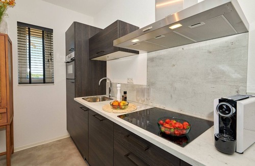 Thorn Apartment | Panorama Lake View Apartment 2p