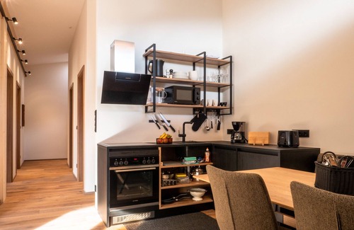 Oberaurach Apartment | Panorama-neubau-wohnung; Sauna, Rad-skiraum, Lift!