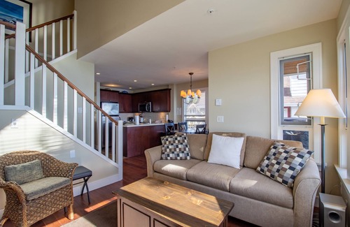Pender Island Villa | Panorama View Cottage Property #6