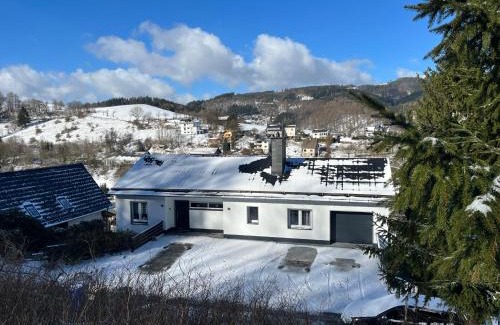 Schwalefeld Apartment | Panoramablick Willingen Schwalefeld