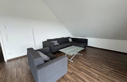 Ippendorf Apartment | Panoramawohnung in Bonn's Höhenlage