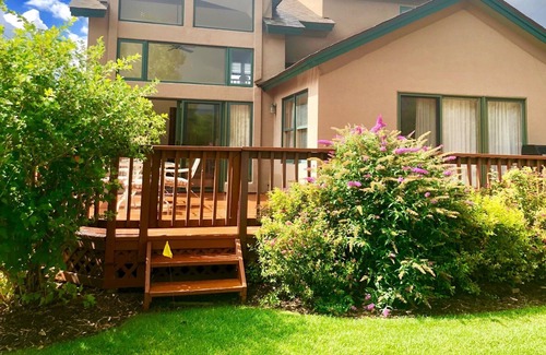 Dalton Ranch House | Panoramic Mountain Views, Stream in the back, on the Golf Course! A/C, Hot Springs!